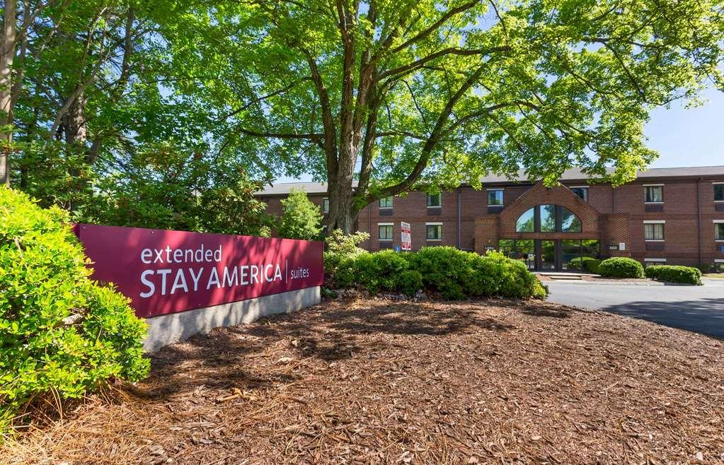 Extended Stay America Suites - Raleigh - Cary - Harrison Ave Buitenkant foto