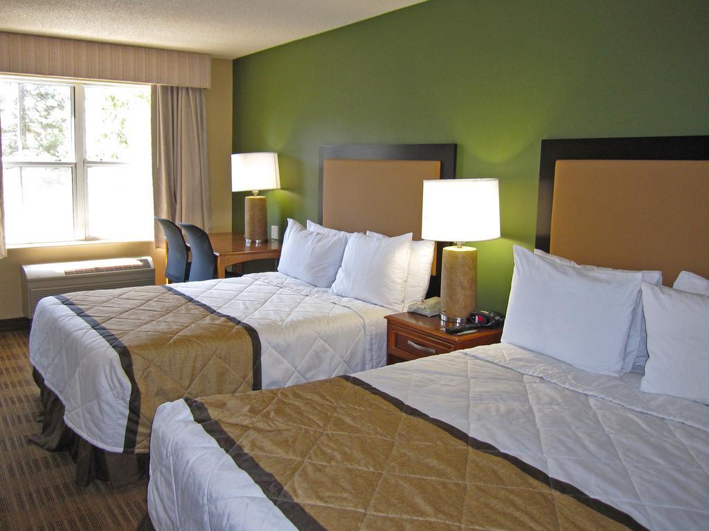 Extended Stay America Suites - Raleigh - Cary - Harrison Ave Buitenkant foto