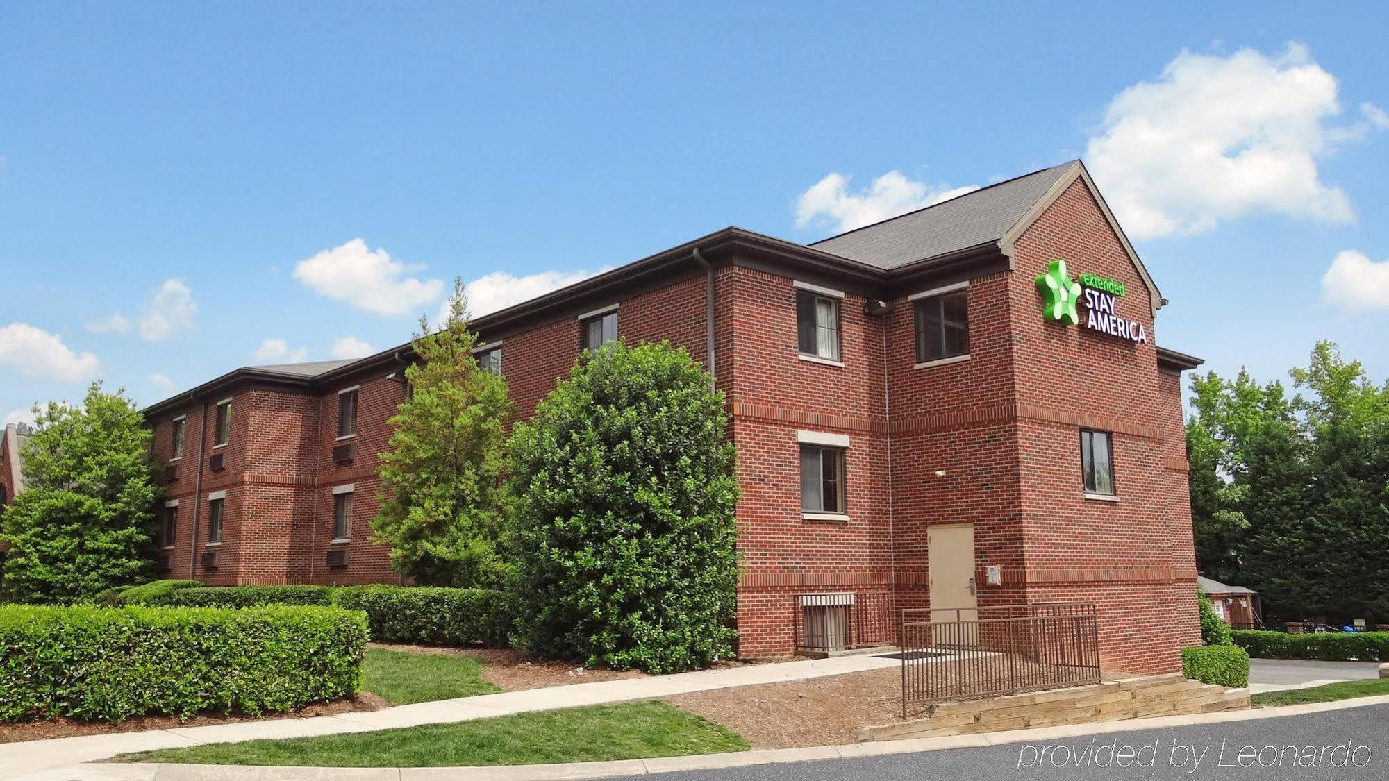 Extended Stay America Suites - Raleigh - Cary - Harrison Ave Buitenkant foto